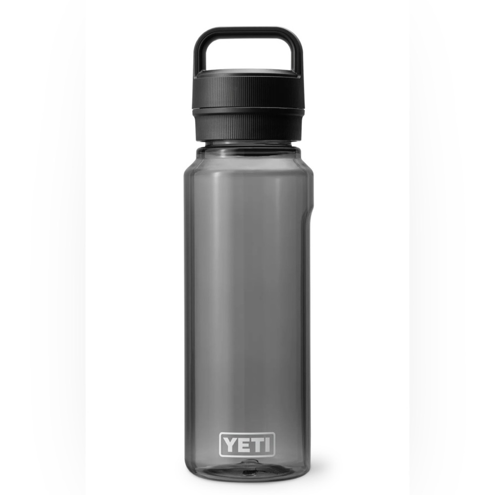 Yeti 1L Water Bottle in charcoal